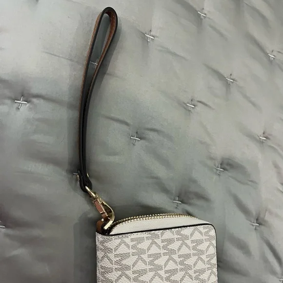 Michael Kors Monogram Zip-Around Wallet - Picture 2 of 4